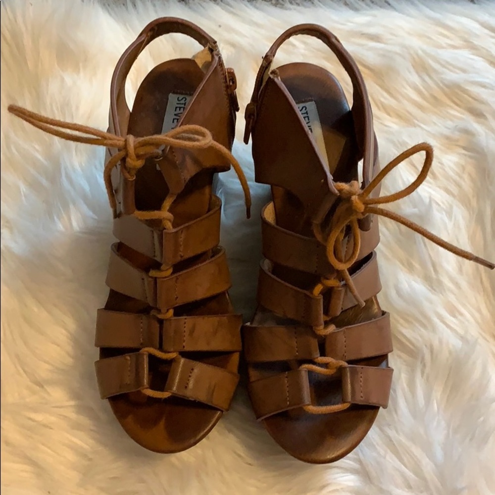 Steve Madden leather wedges
